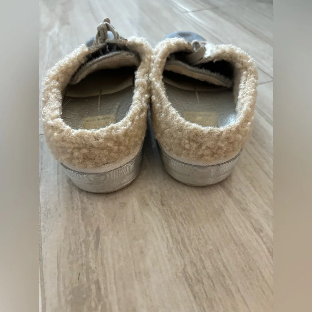 Dolce Vita Women’s Zeta Plush Slip On Sneaker Studded Gray Cream Size 7 - Picture 2 of 7
